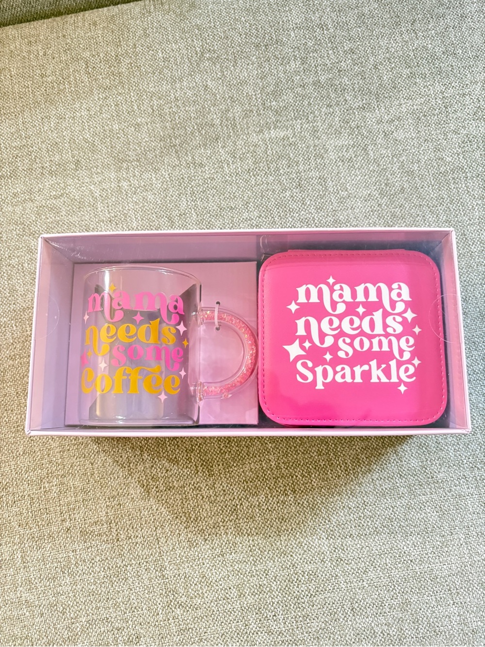 Gift set of a 14oz mug and a jewelry box!